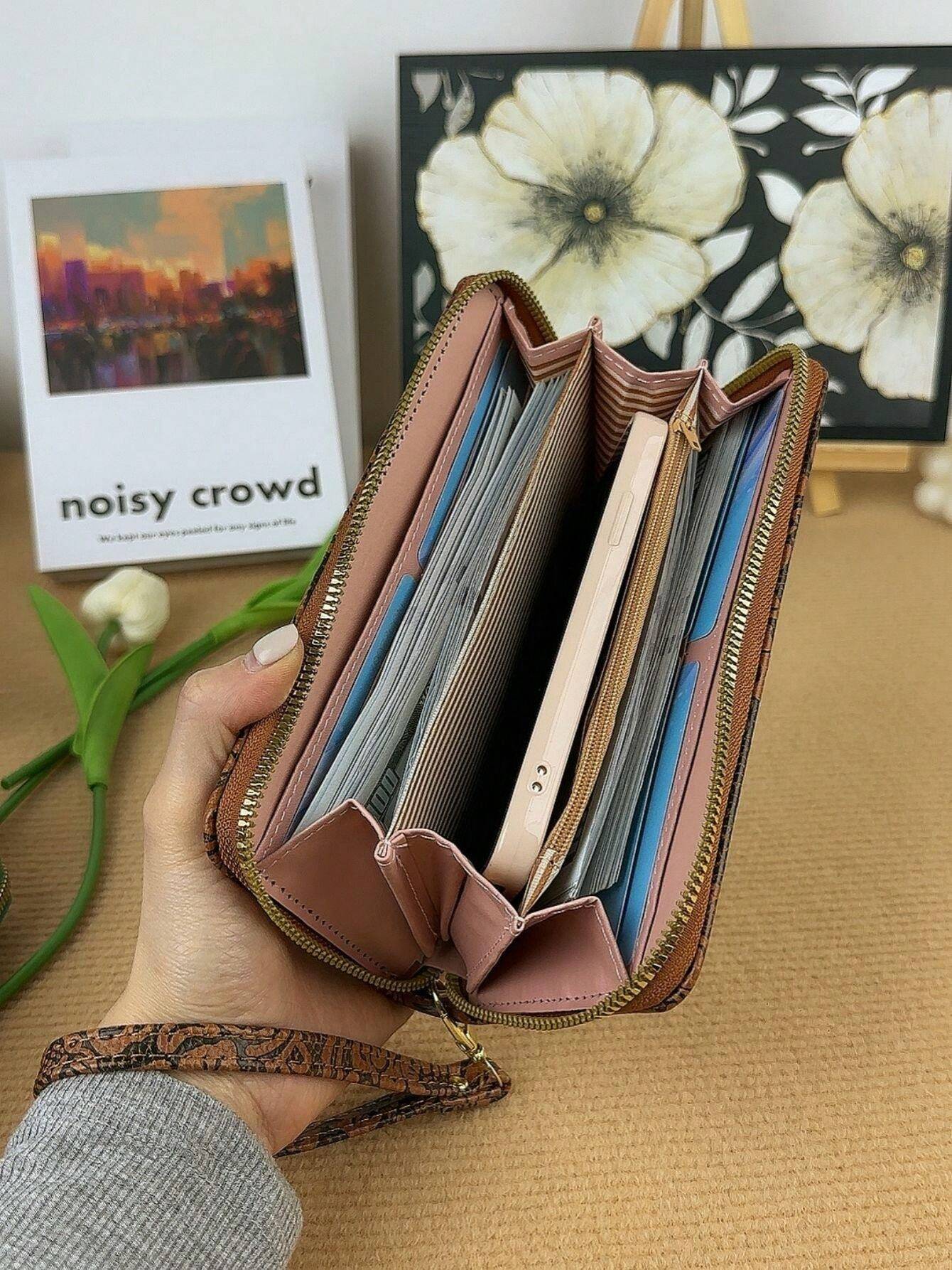 Floral designed wristlet