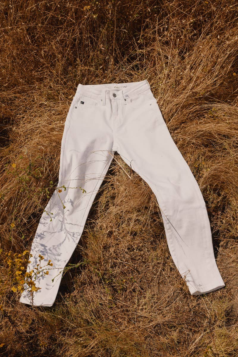 White High Rise Slim Straight Kancan Jeans