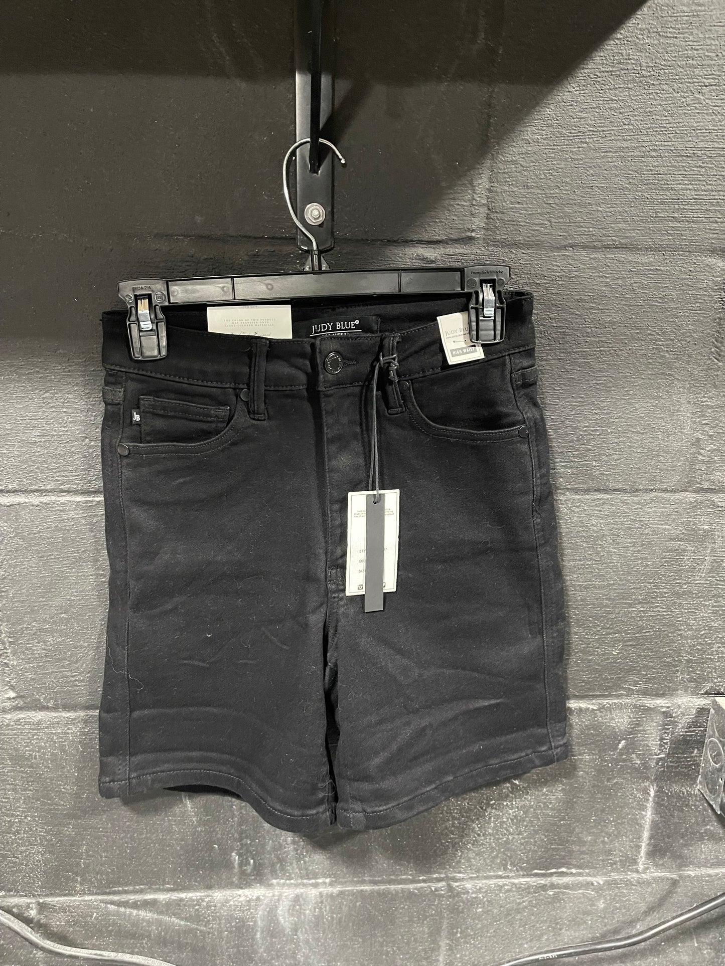 Pulled Judy Blue shorts