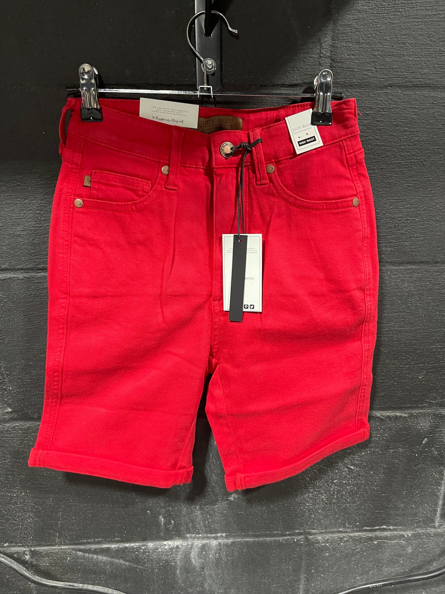 Pulled Judy Blue shorts