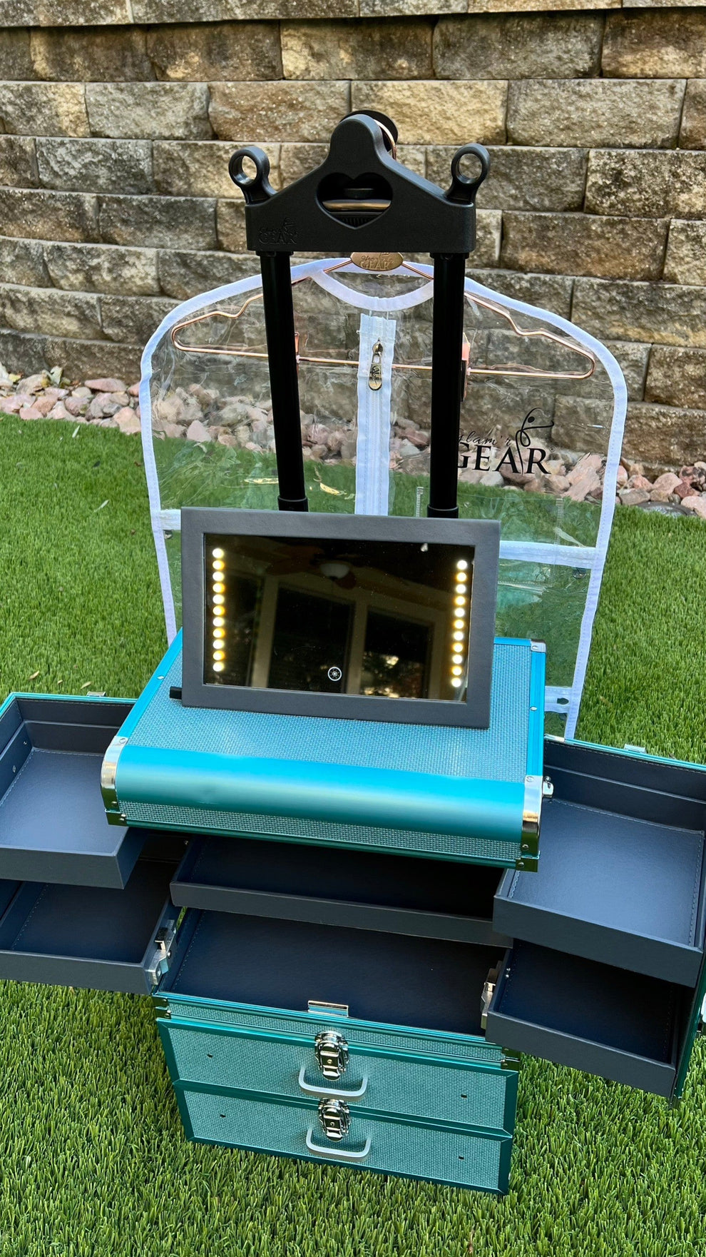 Glam R Cosmetic Rolling Case