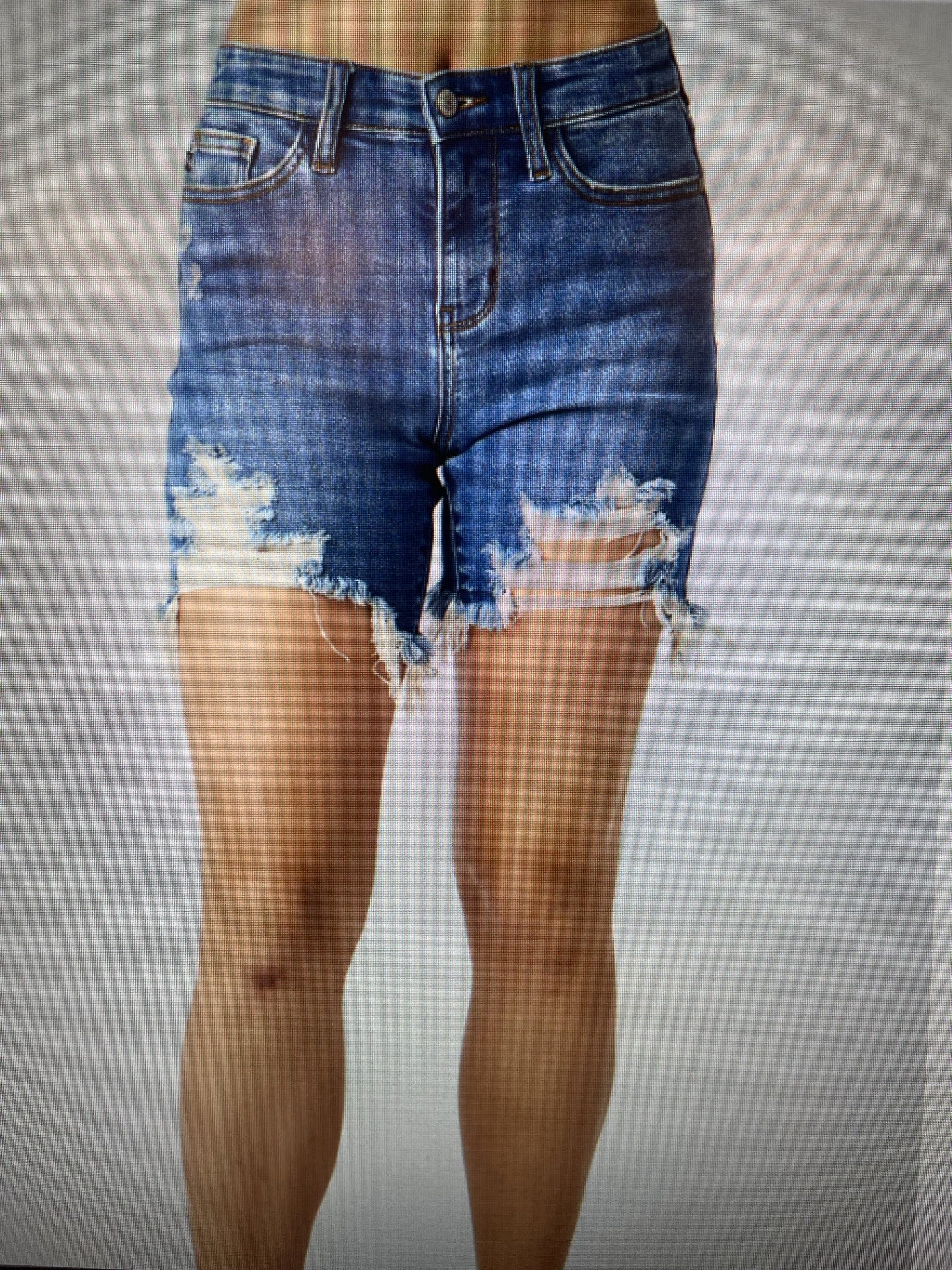 Pulled Judy Blue shorts