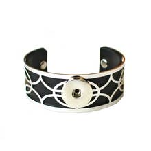 Lattice Silver Leather Snap Gem Cuff